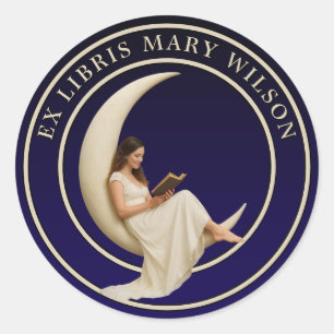 Adesivo Redondo Mulher Lendo Sobre Moon Crescente Ex Libris Modelo