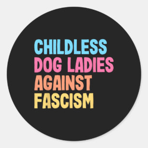 Adesivo Redondo Mulheres de Cachorro Contra o Fascismo Kamala Harr