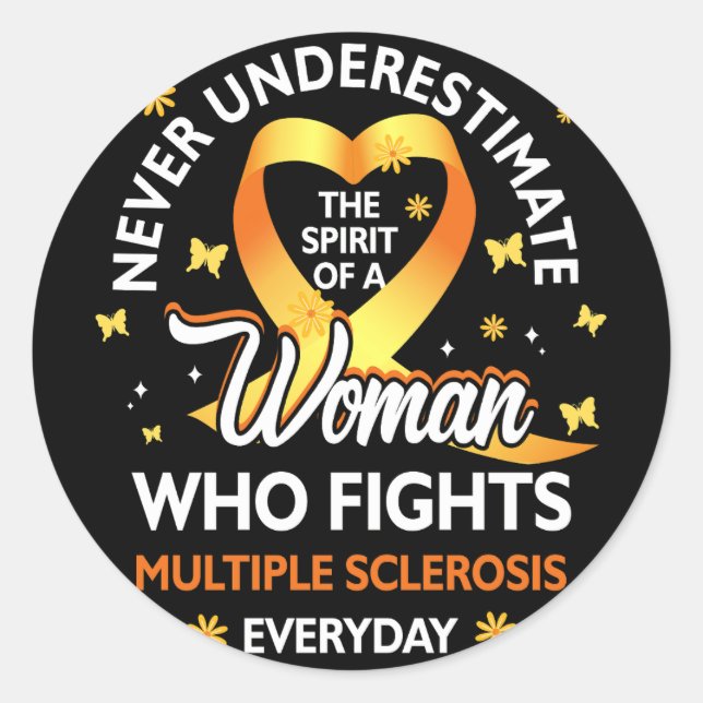 Adesivo Redondo Mulheres Nunca Subestimam Uma Mulher Luta Múltipla (Frente)