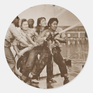 Adesivo Redondo Mulheres sapadores-bombeiros Pearl Harbor o 7 de