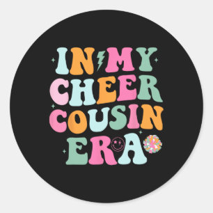 Adesivo Redondo Na Minha Era de Prima de Cheerleading Mulheres Men
