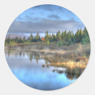 Adesivo Redondo Nascer do sol do outono no lago Maine Moosehead