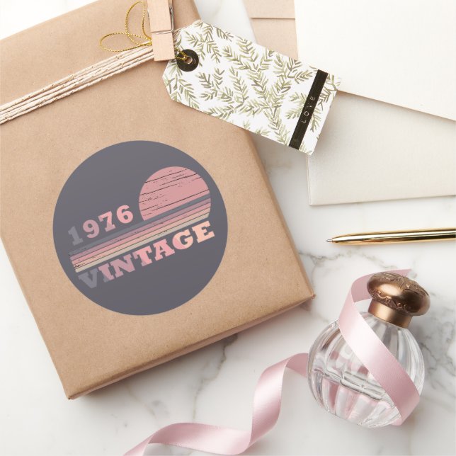 Adesivo Redondo nascer em presente de aniversário de 1976 (Presentear)