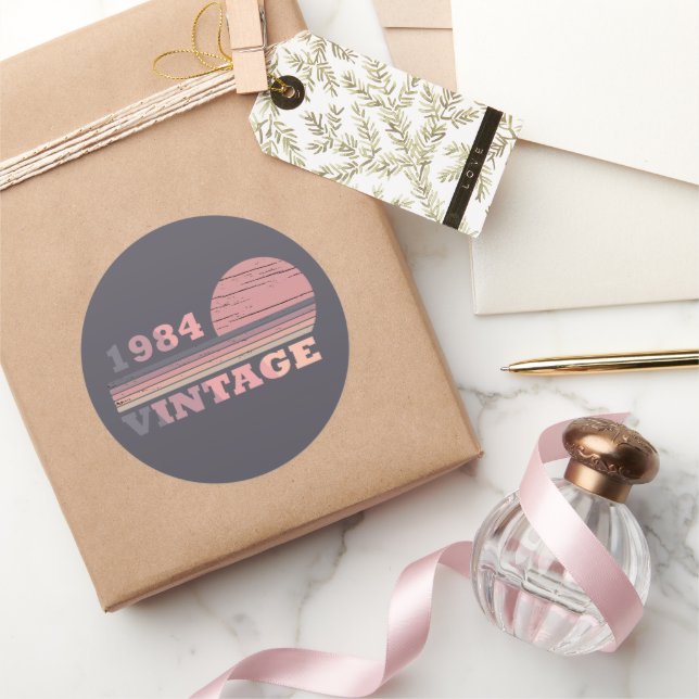 Adesivo Redondo nascer em presente de aniversário de 1984 (Presentear)