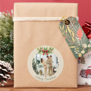 Adesivo Redondo Natal Elegante com Azevinho e Laço Vermelho -