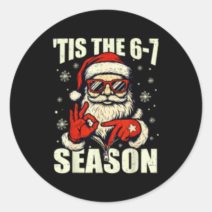 Adesivo Redondo Natal Papai Noel É a Temporada 67 Meme Número Seis