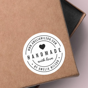 Adesivo Redondo Negros e Brancos feitos a mão com coração de am