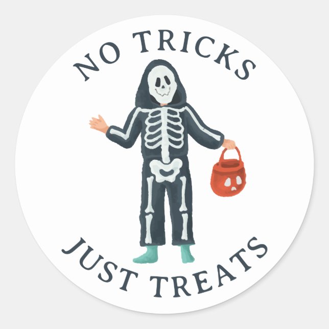 Adesivo Redondo No Tricks Just Treats Halloween | Cute Skeleton (Frente)