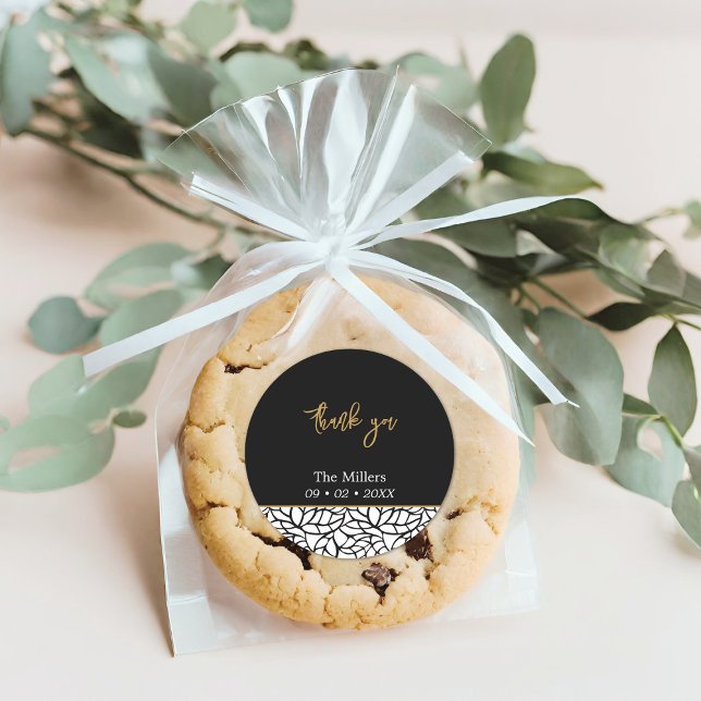 Adesivo Redondo Nome da Família Botânica Preta e Branca Data Obrig (Black & White Botanical Family Name Date Thank You Classic Round Sticker)