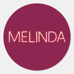 Adesivo Redondo Nome Melinda em luzes brilhantes de neon