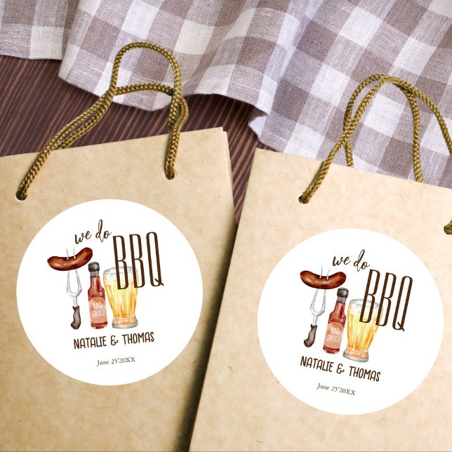 Adesivo Redondo Nós fazemos BBQ churrasco chá de panela de casais (We do BBQ barbecue bridal shower couples shower favors  Stickers)