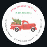 Adesivo Redondo Novo Endereço Red Truck Christmas Anúncio Movendo<br><div class="desc">Anuncie a sua jogada neste feriado com uma bela ilustração,  adesivo de design de caminhão vermelho. Altere facilmente os detalhes clicando no botão "Personalizar".</div>