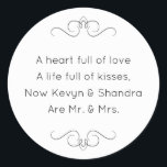 Adesivo Redondo Novo Sr. e Sra. Wedding Kisses Poem<br><div class="desc">Este encantador colega e colega redondo apresenta um poema de querido personalizado com os nomes da noiva e do noivo. Este seria um adesivo perfeito para destacar uma caixa de favor segurando Hershey Kisses.</div>