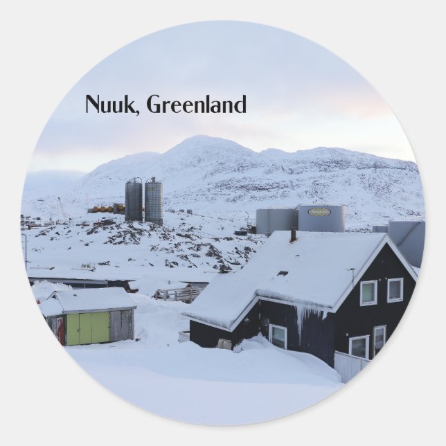 Adesivo Redondo Nuuk, Greenland landscape photograph (Frente)