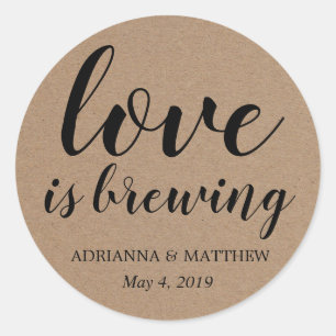 Adesivo Redondo O amor está fabricando cerveja o favor rústico d