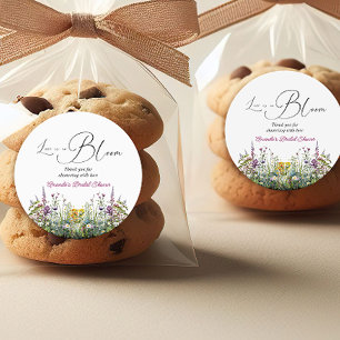 Adesivo Redondo O amor está no Bloom Wildflower Chá de panela