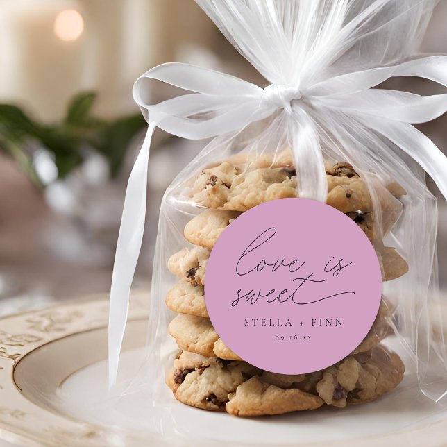 Adesivo Redondo O Amor Moderno É Um Casamento Bonito (Modern Script Love Is Sweet Wedding Classic Round Sticker)