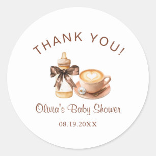 Adesivo Redondo O Bebê Está Preparando Café Chás de Bebê Obrigado