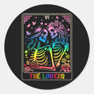Adesivo Redondo O Gótico do Tarot Card dos Amantes beijando o Skel