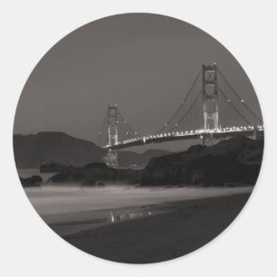 Adesivo Redondo O relógio de noite no Golden Gate
