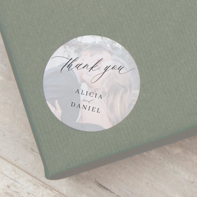 Adesivo Redondo Obrigado de casamento de fotos modernas a favor (Criador carregado)