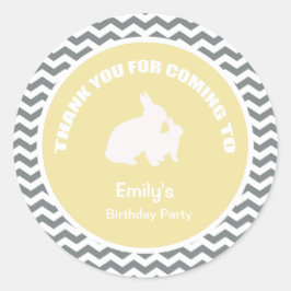 Adesivo Redondo Obrigado de festa de aniversário coelho amarelo