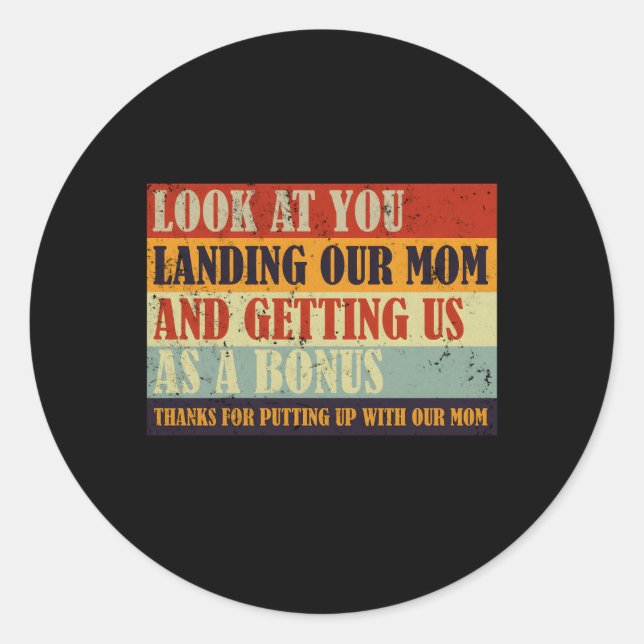 Adesivo Redondo Olhe Para Você Atirando Nossa Mãe E Nos Fazendo Co (Frente)