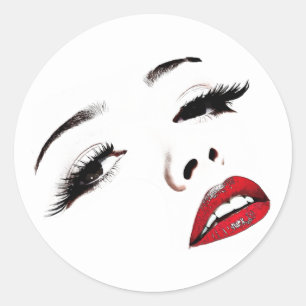 Adesivo Redondo Olhos Escuros Lábios Vermelhos Mulheres Enfrentam 