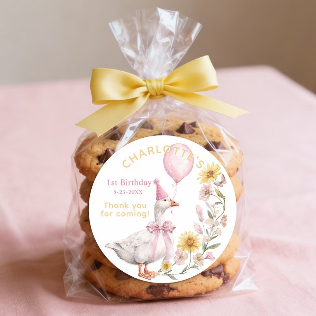 Adesivo Redondo One Silly Goose 1st Birthday Favor Sticker (Silly Goose Birthday Favor Sticker)