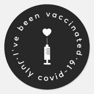 Adesivo Redondo Orgulho Vacinado Design Moderno do Coração