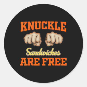 Adesivo Redondo Os Sanduíches Do Knuckle Estão Livres
