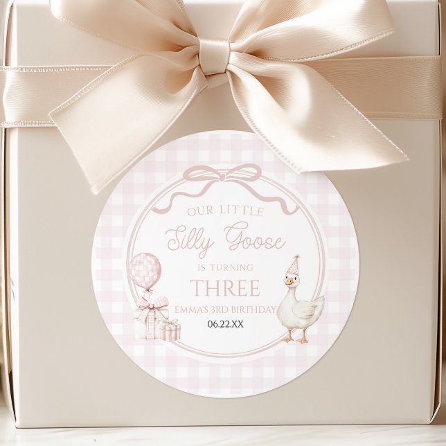 Adesivo Redondo Our Little Silly Goose Pink Bow Birthday Party (Criador carregado)