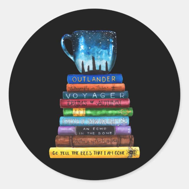 Adesivo Redondo Outlander Lover Essential T Shirt  (Frente)