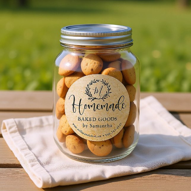 Adesivo Redondo Pacote Personalizado de Produto Laurel Kraft Homem (custom packaging label homemade round botanical business drink food gift kraft black laurel monogram)