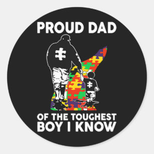 Adesivo Redondo Pai Orgulhoso Do Menino Mais Duro Que Conheço Auti