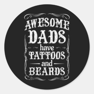 Adesivo Redondo Pais Fantásticos Têm Tatuagens E Barbas Camiseiros
