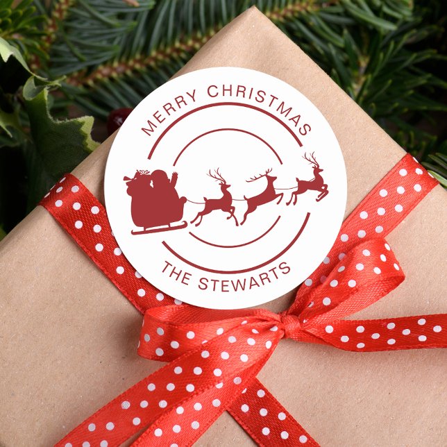 Adesivo Redondo Papais noeis de Natal e Nome da Família de Reenas  (Santa and Reindeer Christmas Classic Circle Sticker)