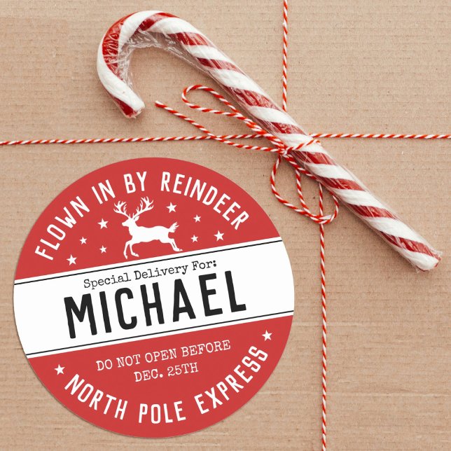 Adesivo Redondo Papais noeis de Natal para Reindeer do Polo Norte (A cute reindeer sticker with the words, flown in by Reindeer Fun for your holiday gifts)