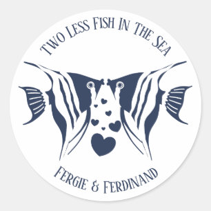 Adesivo Redondo Peixes no Mar Casamento de Casais à Beira-Mar Chuv