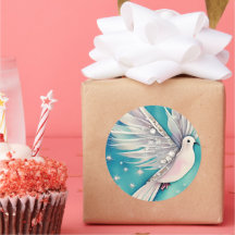 Pequena pomba branca com asas etéreas