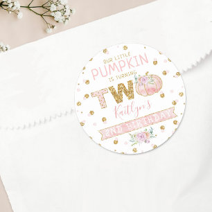 Adesivo Redondo Pequeno segundo aniversário de Meninas de Abóbora