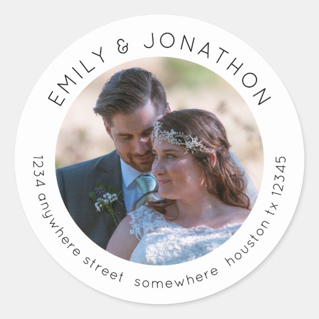 Adesivo Redondo Personalizar Nome de Retorno de Foto de Casamento  (Frente)