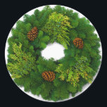 Adesivo Redondo Pine Wreath Christmas SStickers<br><div class="desc">Vinhetas tradicionais de envelopes de Natal. Gráficos de uma coroa de pinheiros com cones de pinheiros. Excelente como selagens de envelopes para seus cartões de cartões de natal e convites.</div>