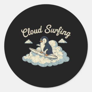 Adesivo Redondo Pinguim de Surf de Nuvem - Diversão Caprichosa de