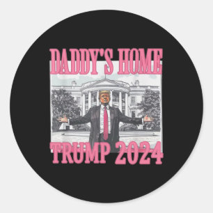 Adesivo Redondo Pink Daddys Home Trump 2024