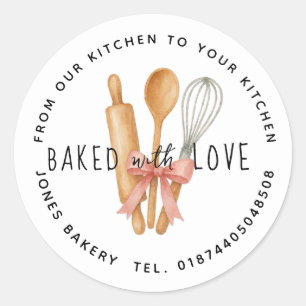 Adesivo Redondo Pino de Rolagem em Aquarela, Coluna de Madeira e W