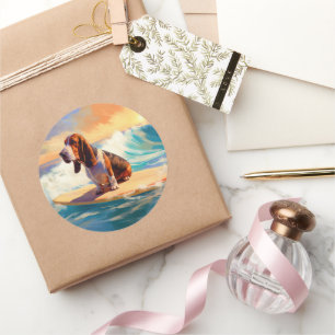 Adesivo Redondo Pintor de Navegação em Praia de Basset Hound