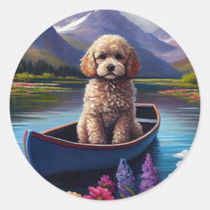 Adesivo Redondo Poodle de Remo: Uma Aventura Cênica