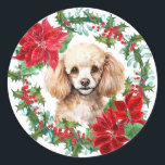 Adesivo Redondo Poodle Dog Poinsettia Holly Christmas Wreath<br><div class="desc">Estes adesivos bonito de Feriado têm uma imagem vintage de uma morango sagrada e coroa vermelha de poinsettia. No centro está um belo retrato aquoso de um Poodle de Brinquedos. Perfeito para sua correspondência de Natal ou pacotes de presentes!</div>