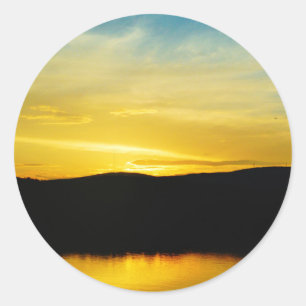 Adesivo Redondo Por do sol amarelo do lago Mt
